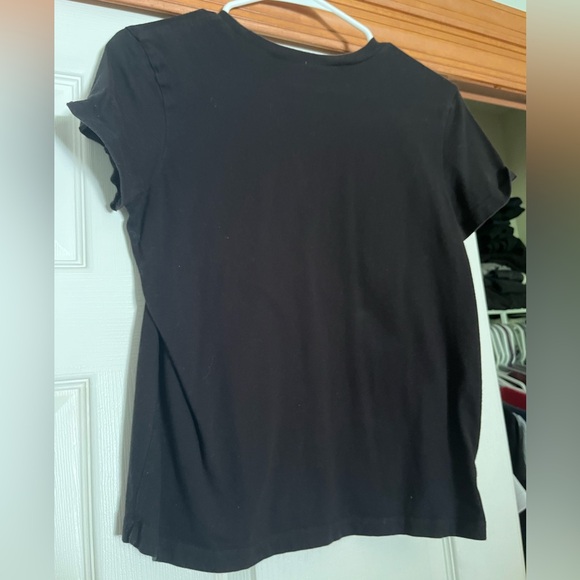 Old Navy Basic Tee - Picture 2 of 3